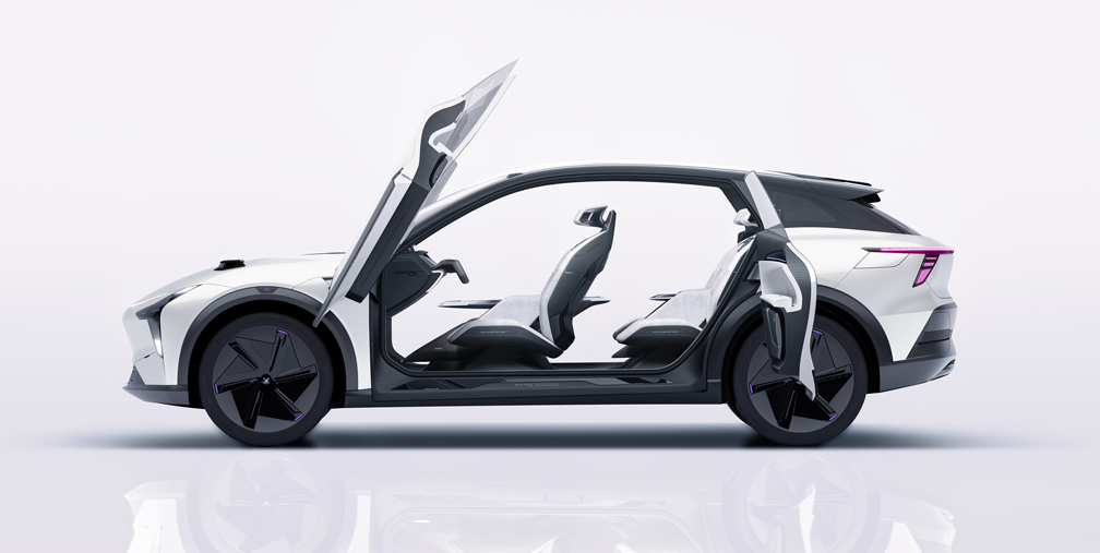 Part SUV, part HAL from ‘2001: A Space Odyssey,’ meet ROBO-01